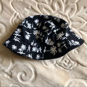 Bucket / beach hat